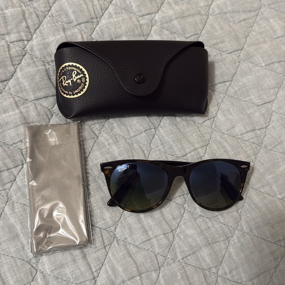 Ray-Ban Wayfarer II Sunglasses RB2125 GUC - Picture 5 of 8